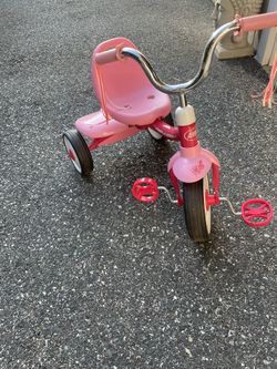 Flyer Pink Rider , Outdoor Toddler, Tricycle for Toddlers Age 3-5 (Amazon Exclusive), Toddler