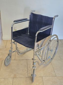 Wheel chair foldable 24"