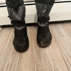 Columbia Winter/ rain Boots boy 
