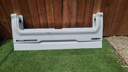 2020 -2024 CHEVY SILVERADO 1500 LT TRAILBOSS LOWER TAILGATE OEM USED. NC51