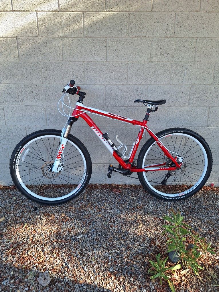 NOVARA PONDEROSA 27.5 INCH MOUNTAIN BIKE 10 X 2 SPEED AIR SHOCK FRONT SUSPENSION LIKE NEW
