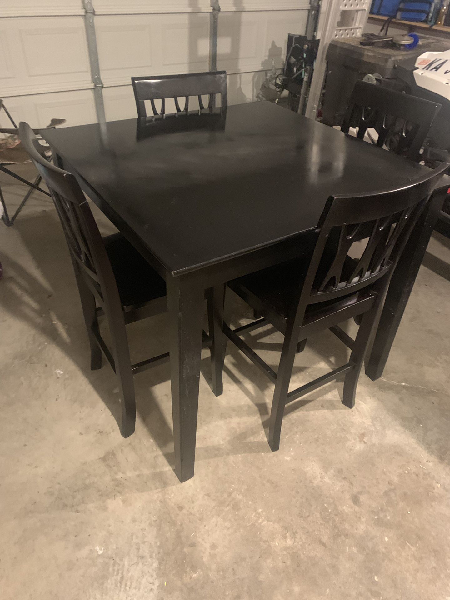 High top table black with chairs