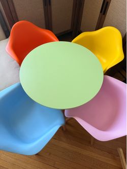Kids Table and Chairs Set