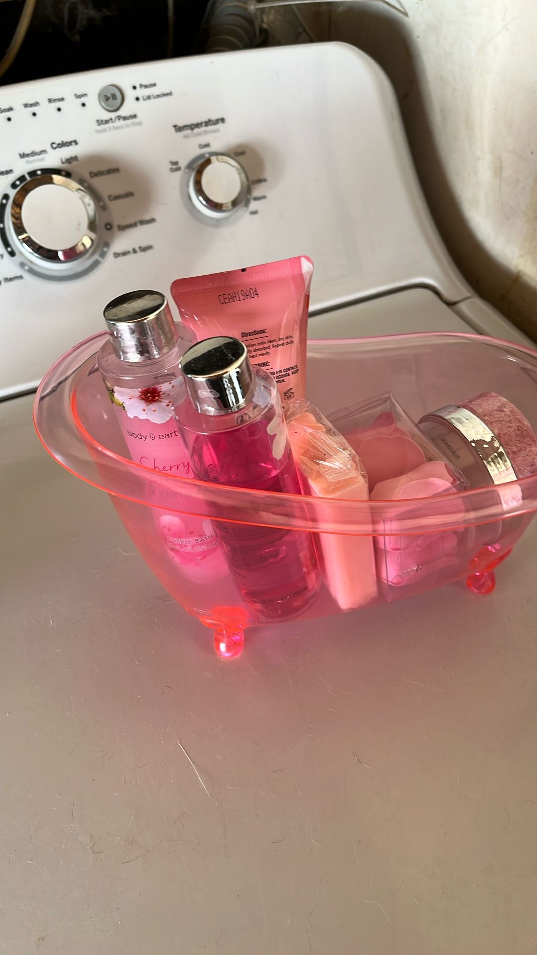 Bath set Brand New Never Been Used