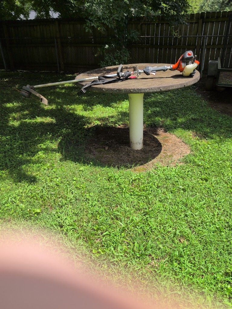 Lawn Trimmer