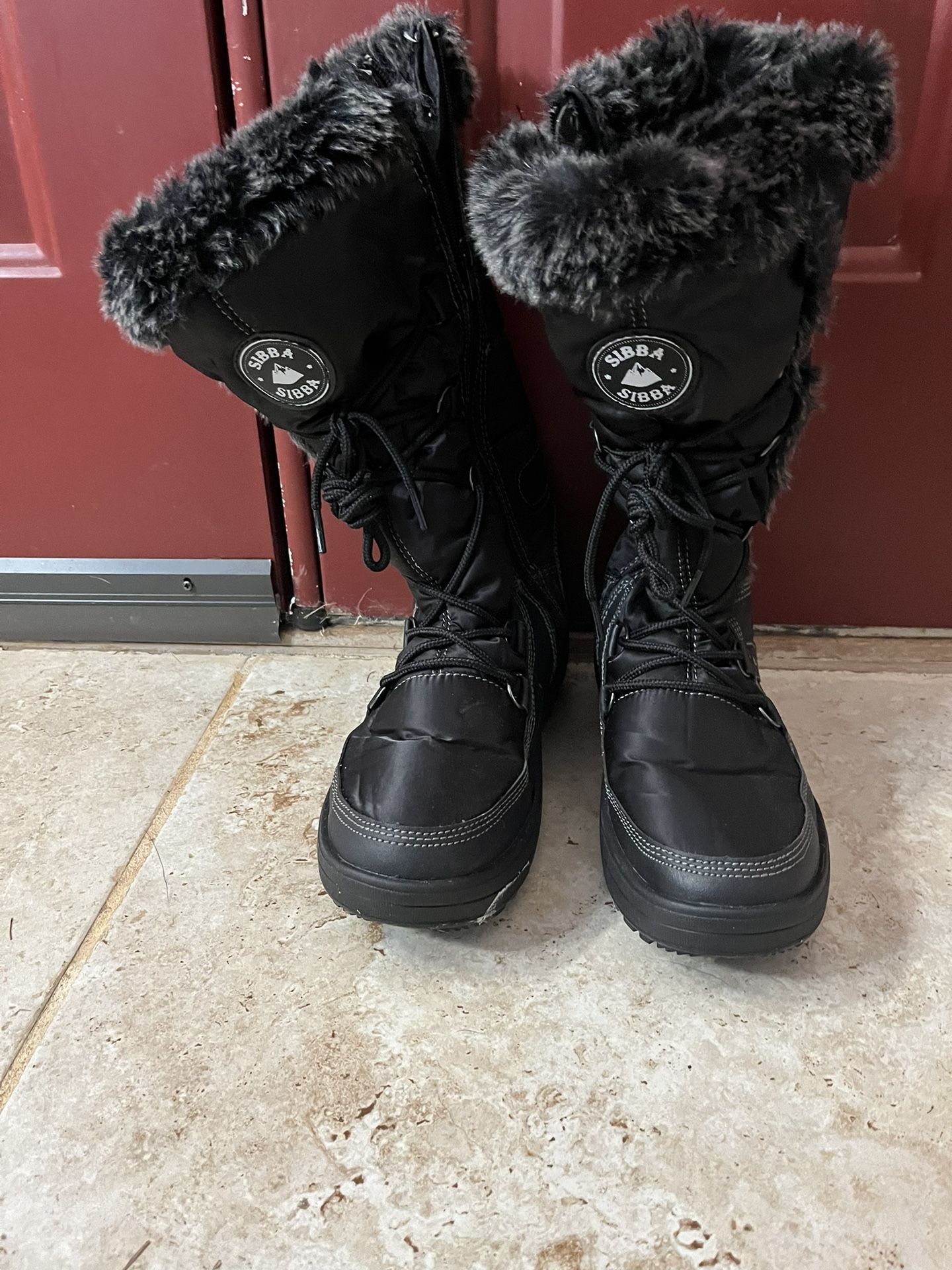 Women’s Snow Boots Size 6.5