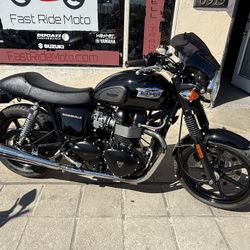 2009 Triumph Boneville Mint Condition!