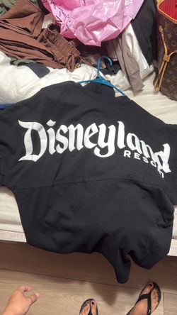 Disneyland sweater black