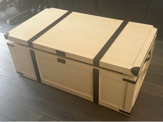 Coffee table with storage lift top