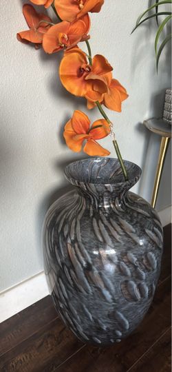 Large Gray Marbled Glass Vase