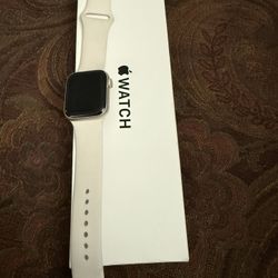 Apple Watch SE 