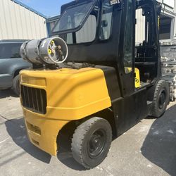 Forklif 8000 Libras 