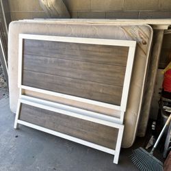 Full Bed Frame With Full Mattress And Spring Board 