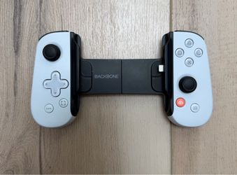Backbone One PlayStation for IPhone 14 and below lightning charger