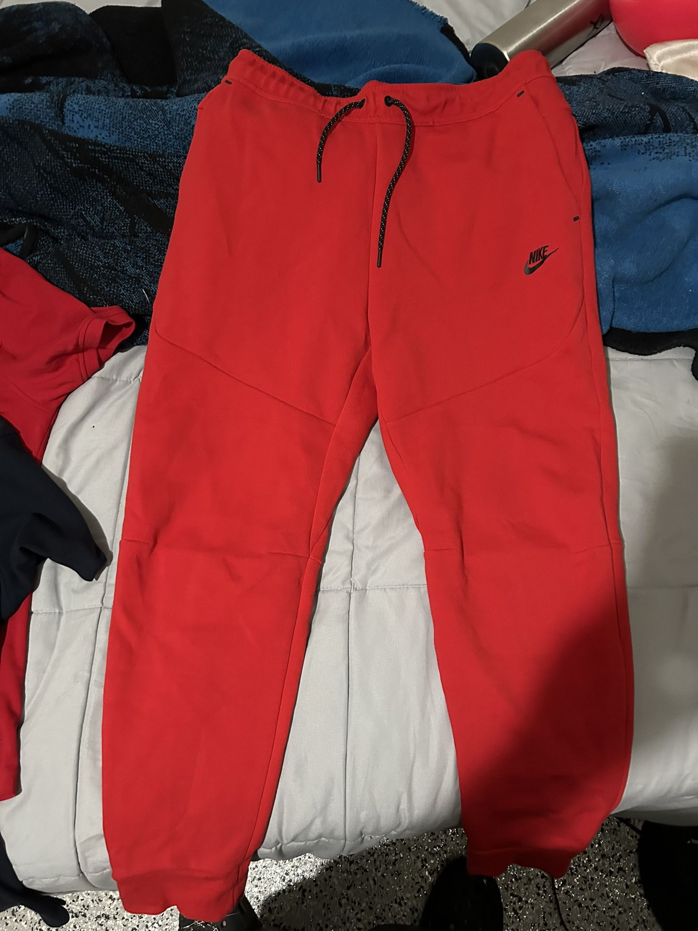 Nike Tech Sweat Pants