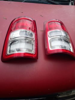 2019 Dodge ram tail lights