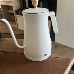 Cafetera para calentar el agua