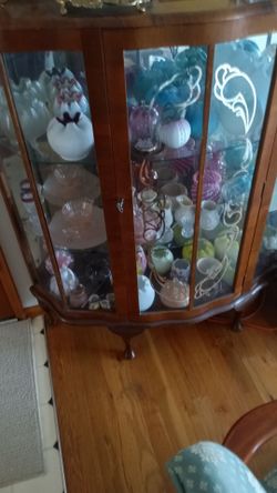 Chins case with all vintage glasses inside