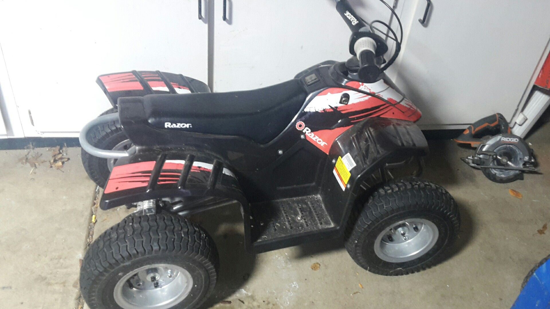 Razor atv electric 4 wheeler quad kids great shape