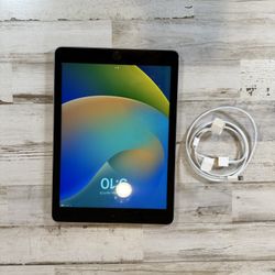 Apple iPad 32GB 5th gen Space Gray MP2F2LL/A