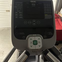Precor EFX 576i Elliptical: Commercial Grade
