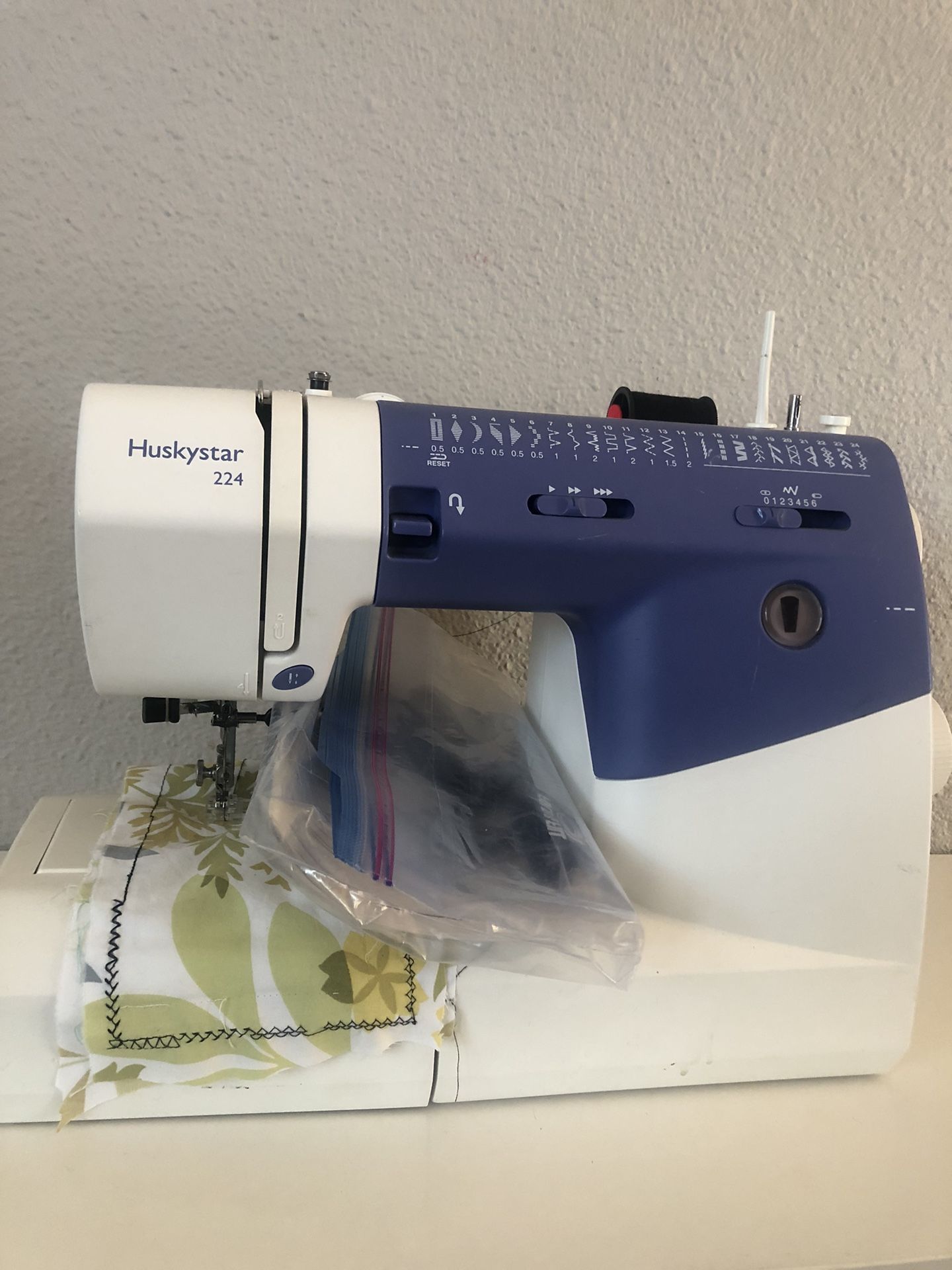 Huskystar 224 Sewing Machine