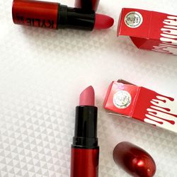 Kylie Matte Lipstick 