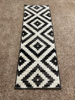 New Aztec Rug (Runner) 2’ x 6’