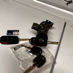 VW Ignition Lock Cylinder with Keys and Fobs