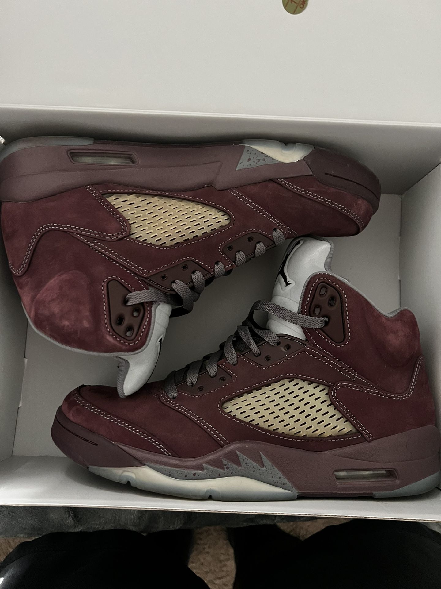 Air Jordan 5 Burgundy Size 9