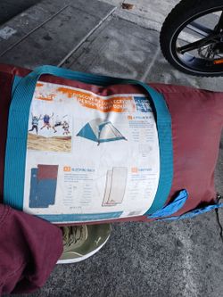 4 person tent + camp pads +sleeping bags