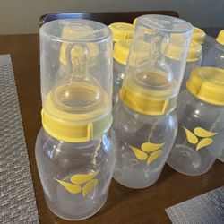 Medela Bottles 