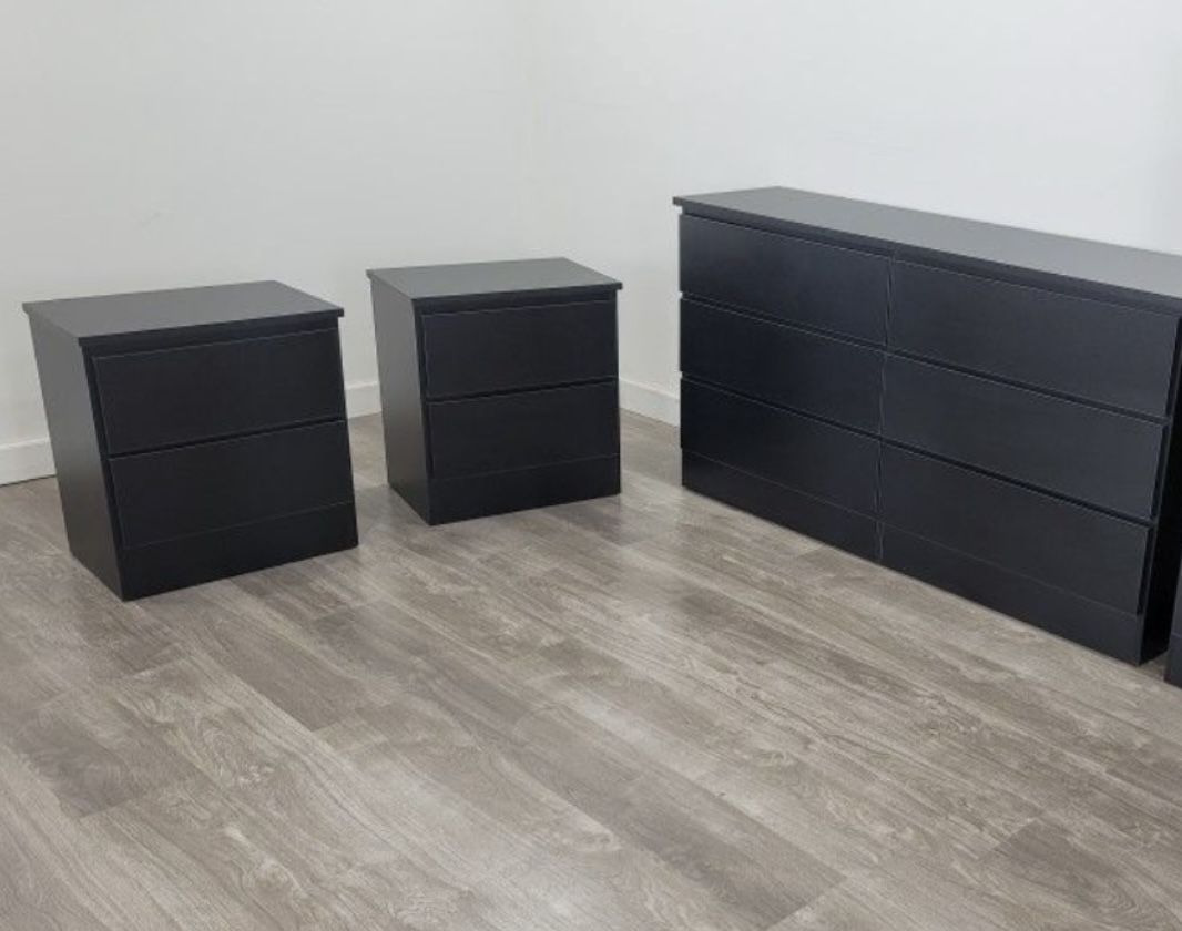 Dresser And 2 Nightstands - Cómoda Y 2 Mesitas De Noche