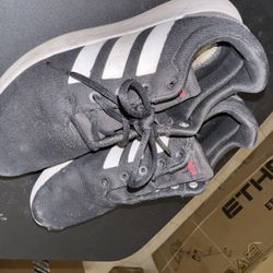 Adidas Size6 Kids