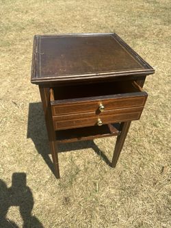 Vintage Mahogany Side Table 