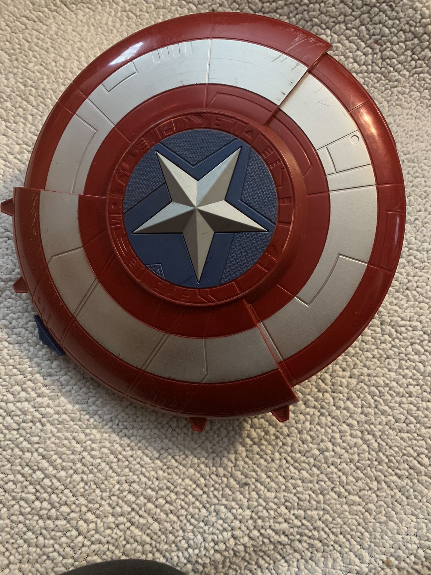 Captain America Transforming Nerf Shield Blaster
