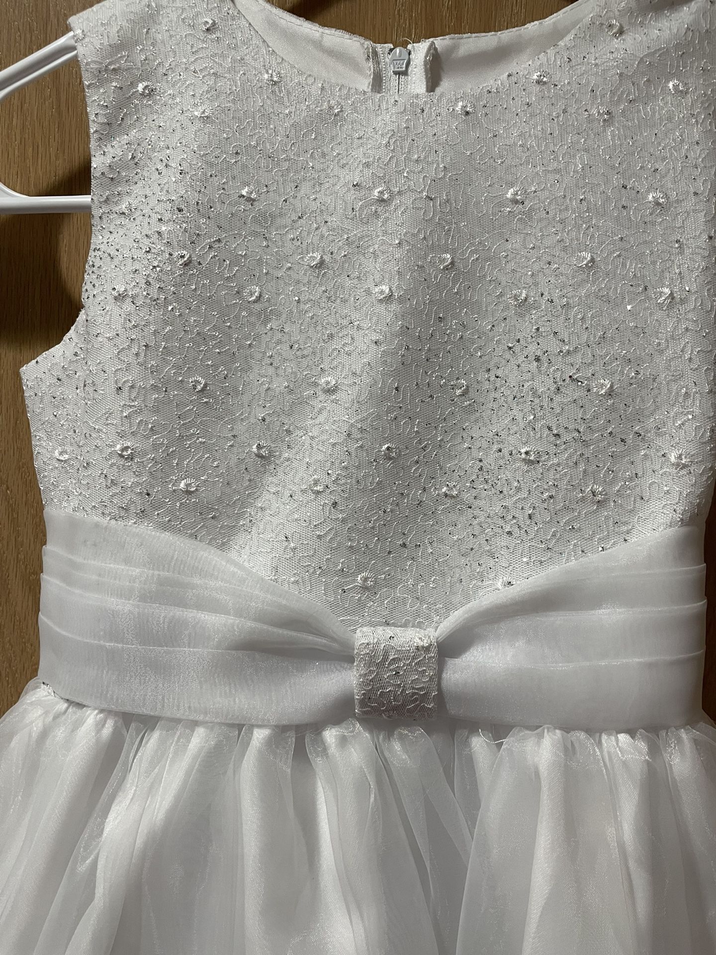 New Girls Size 6 White Dress