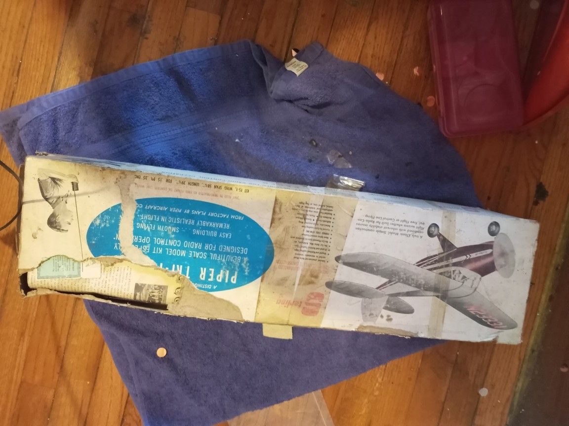 1930s Model Airplaine That U Bought The Engine And Remote Seperate No Engine.