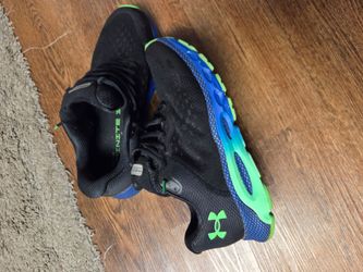 UA Hover Infinite