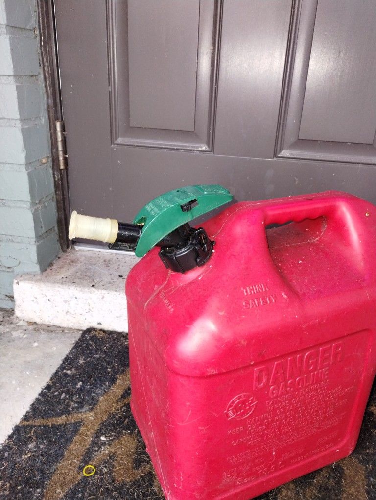 5 Gallon Gasoline Can