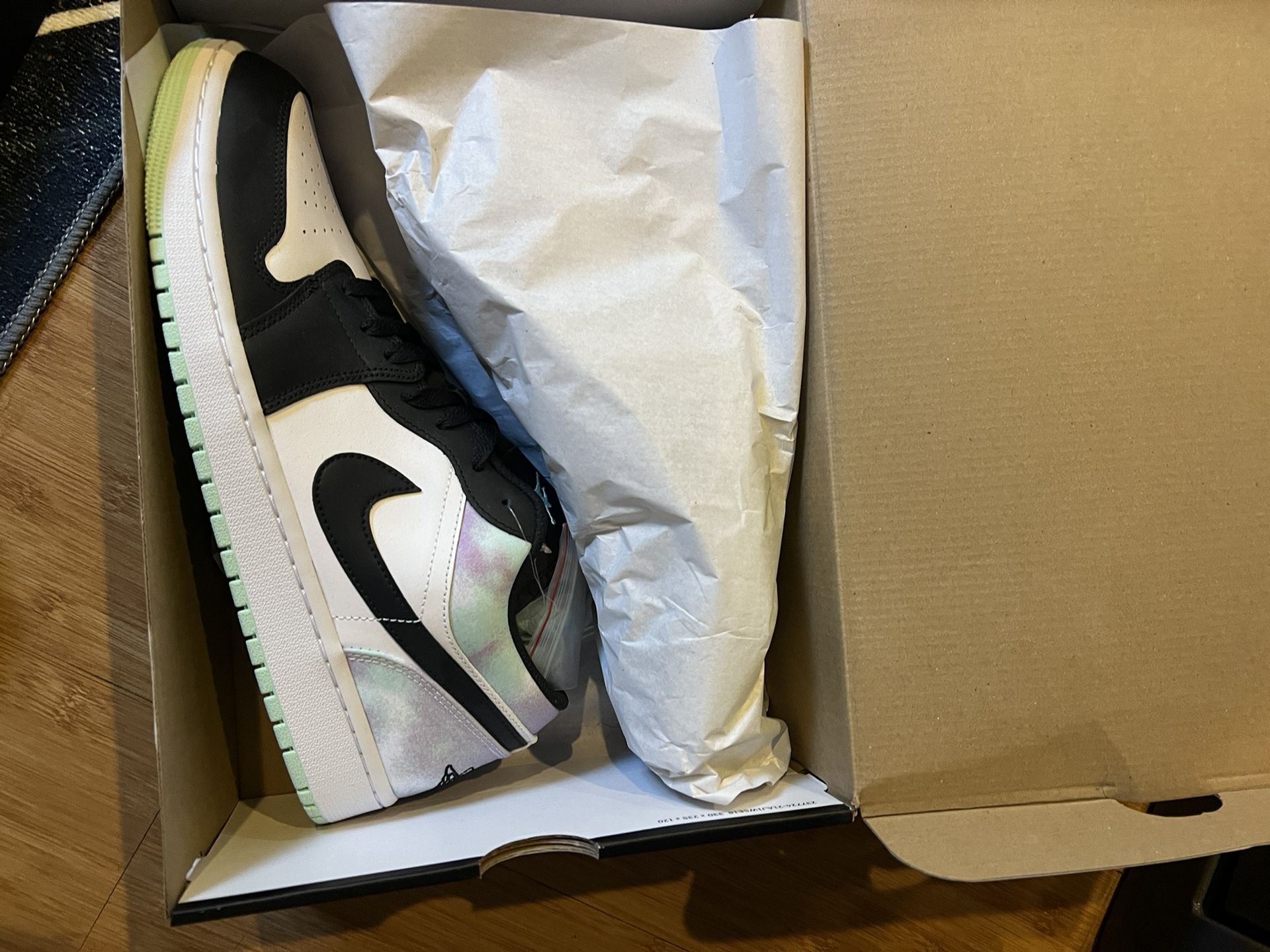 Jordan Low Retro Low Se Mint Foam