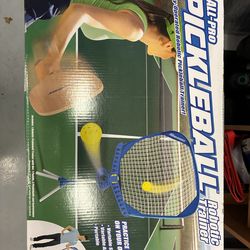 Pickleball robot trainer