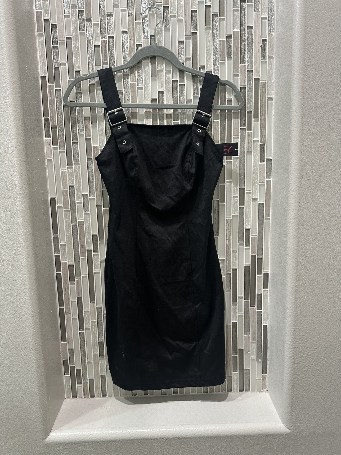 Small 3-5 Black Dress