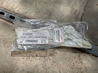 front bumper support bracket toyota