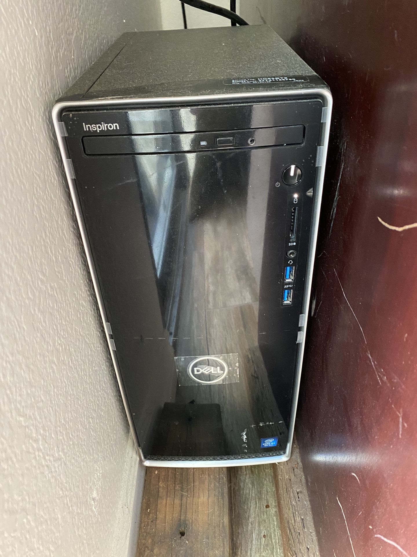 Dell Inspiration 3670 Desktop Computer