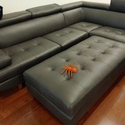 *Spooky Sale Event!!!*---Terrifying Ibiza Gray Leather Sectional Sofa W/Ottoman---Ghoulish Delivery And Financing🪱