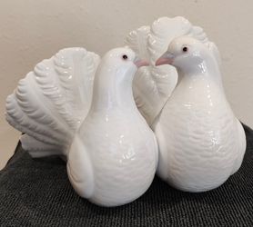 Llardo 1169 Couple of Doves