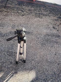 Camera Tripod with Pan Head