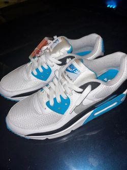 Brand new air maxes Size 9
