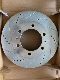 Toyota Tacoma 05-23 6-Lugs Front Drill Slot Rotors Ceramic Brake Pads